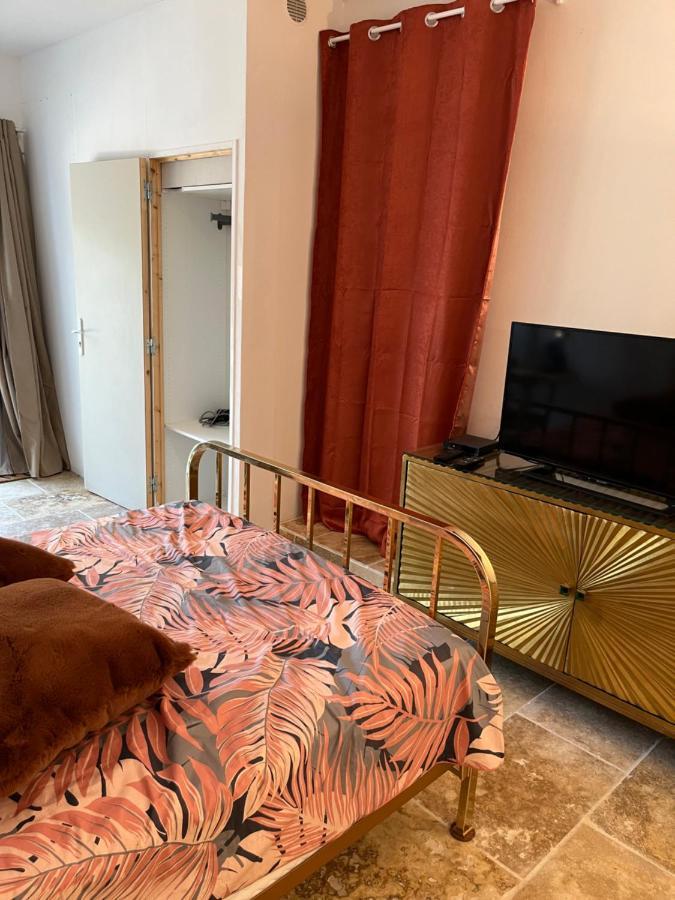 Villa Chaton L'Isle-sur-la-Sorgue Kültér fotó