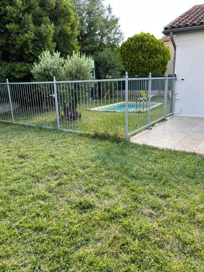 Villa Chaton L'Isle-sur-la-Sorgue Kültér fotó